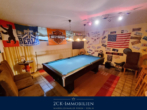 Partyraum mit Billard