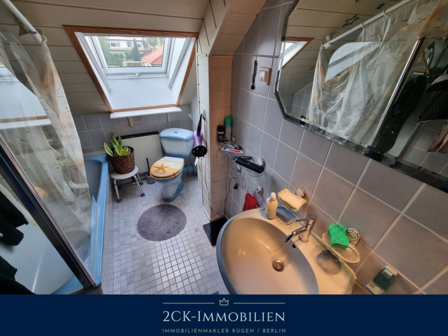Badezimmer mit Badewanne