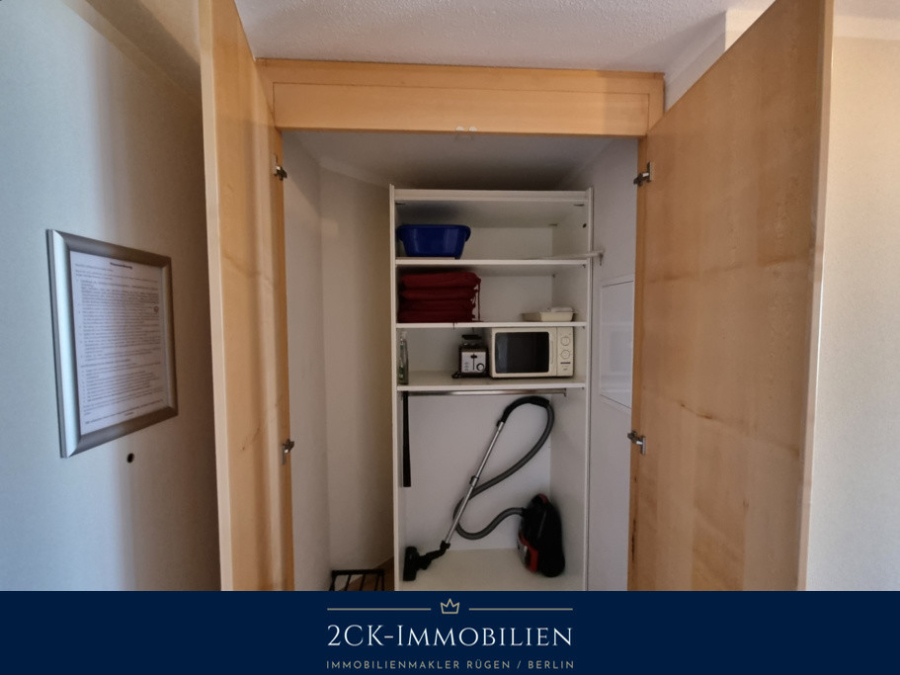 Gardrobenschrank Flur offen