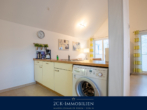 mit Waschmaschine - 2 Zimmer Premium Ferienwohnung in Glowe, strandnah, zwei Balkone, Sauna, Kamin, inkl. Stellplatz!