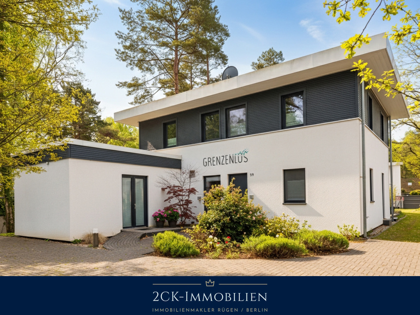 Premium Bauhaus Ferienvilla – 160 m² Wohnfläche auf 950 m², Strand fußläufig, mit Sauna & Wallbox!, 18551 Glowe, Einfamilienhaus
