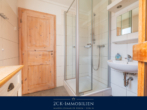 und Dusche - Ferienhaus an der Ostsee (78 m²): Kurzer Weg zum Strand, Boddenblick, Sauna, Whirlpool & Kamin!