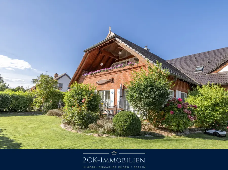 High-End Wohnen am Wasser: hohe Auslastung, Boddenblick, 94m², 3 Zimmer, Sauna, Kamin, Stellplatz!, 18586 Middelhagen, Dachgeschosswohnung