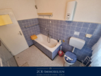 Badezimmer I - Wenn die Schwiermutter mit muss! Zweifamilienhaus mit Garage und großem Grundstück in Lichtenrade!