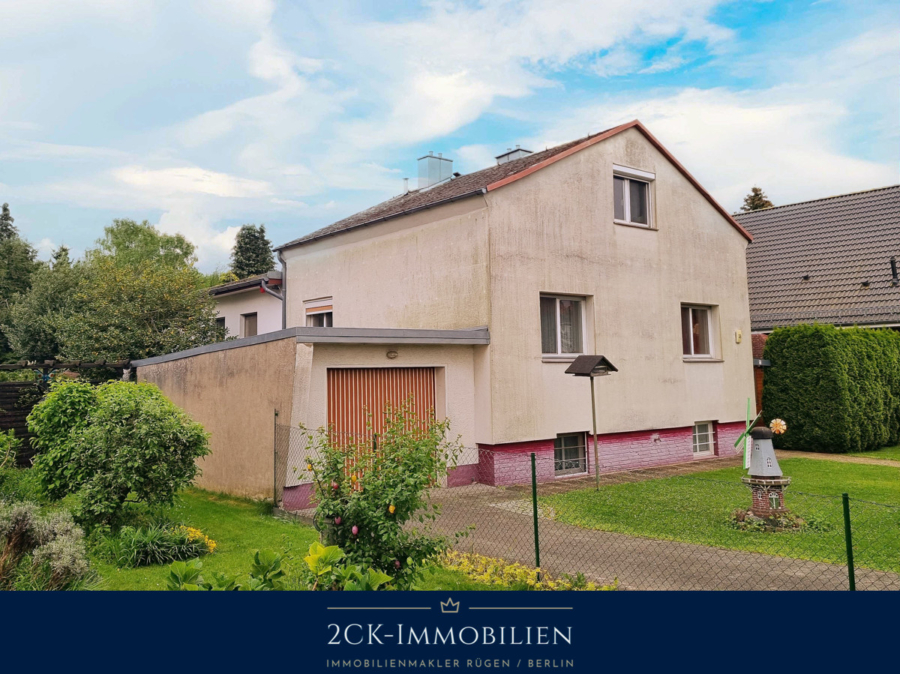 Alle Optionen: Ausbau, Umbau, Neubau! Zweifamilienhaus, Keller, auf 822m² in Ideallage Lichtenrade!, 12309 Berlin, Zweifamilienhaus