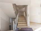 Treppenhaus - 2,5 Zimmer Ferien-Schmuckstück Bestlage im Seepark Sellin, 1. Etage, Tiefgaragenplatz inkusive!