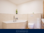 Badezimmer - Raum für Individualisten: 135 m², Smart Home, LED, Erstbezug, Meerblick, im Ostseebad Göhren !