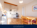und Einbauküche - Möblierte 2-Zimmer-Ferienwohnung (48 m²) mit Südbalkon, TG-Stellplatz & Seeblick im Seepark Sellin!