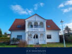 Einfamilienhaus: Dachgeschosswohnung +Einlieger- +Ferienwohnung im Ostseebad Thiessow am Meer! - Außenansicht Thiessow