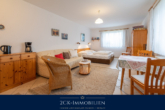 Einfamilienhaus: Dachgeschosswohnung +Einlieger- +Ferienwohnung im Ostseebad Thiessow am Meer! - Wohn-Schlafzimmer FeWo