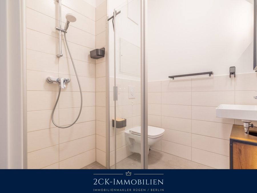 mit ebenerdiger Dusche