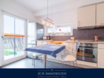 Küche EG - 400 m zum Strand und Seebrücke: Massives Ferienhaus mit 2 Einheiten, Boddenblick & 600 m² Garten!