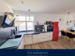 offene Küche - Eigentumswohnung im Ostseebad Sellin: 2 Zimmer, Balkon, große Sonnenterrasse, Stellplatz inkl.!