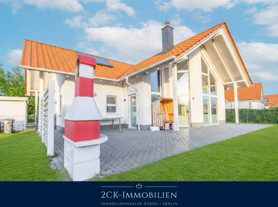 mit großer Terrasse