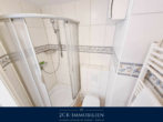 Badezimmer mit Dusche - Traumhafte Ferienwohnung in exklusiver Strandpromenaden-Lage im Kaiserbad Heringsdorf!