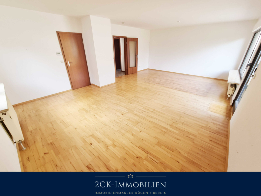 riesen Wohnzimmer mit Essbereich