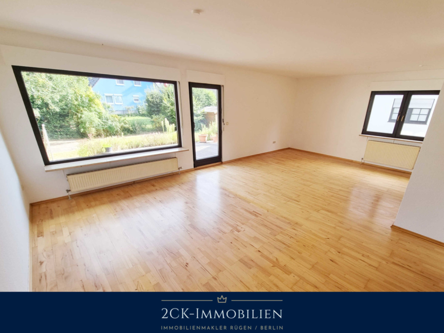Wohnzimmer mit Essbereich