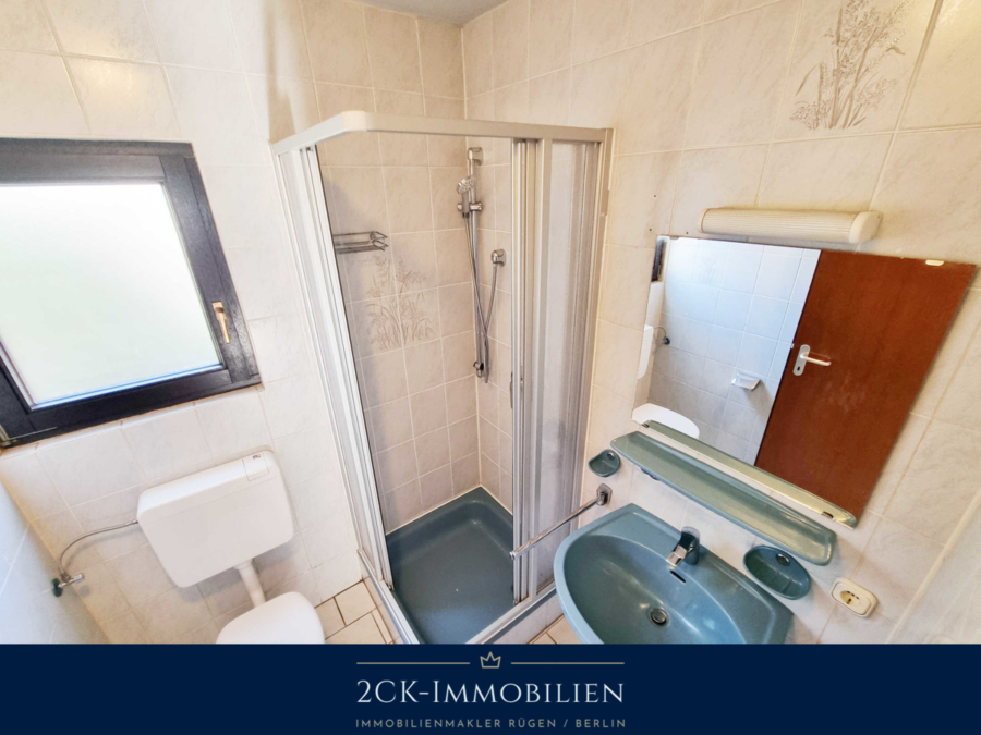 Gäste WC mit Dusche