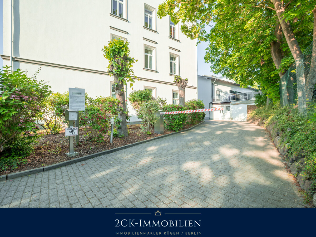 Zufahrt Parkplatz