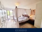 Schlafzimmer I mit Balkon II - Stilvolles Wohnen mit Licht, Raum und Eleganz – Exklusive Eigentumswohnung in Berlin-Lichtenrade!