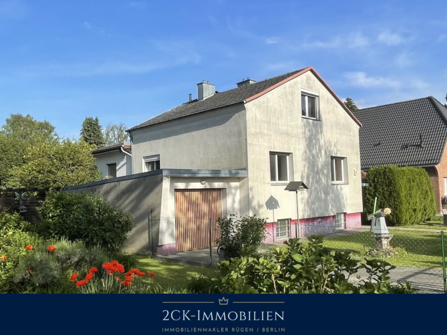 Alle Optionen: Ausbau, Umbau, Neubau! Zweifamilienhaus, Keller, auf 822m² in Ideallage Lichtenrade!, 12309 Berlin, Zweifamilienhaus