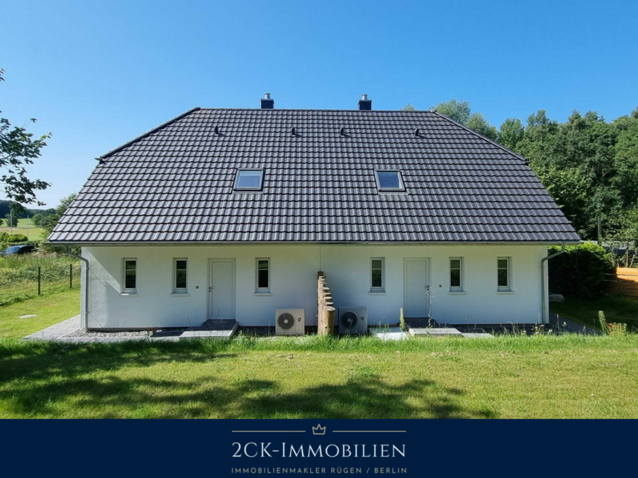 Frühstück im Clubhaus? Neubau Doppelhaus, Erstbezug, Blick auf den Golfplatz inklusive!, 18574 Garz / Karnitz, Einfamilienhaus