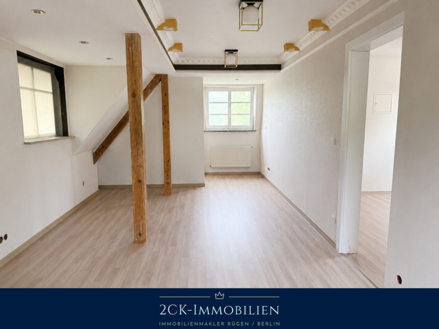 Dachgeschoss Wohnzimmer 1