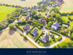 Goos 21 aus der Luft (1) - Reetferienhaus für Erholungssuchende, direkt an der Küste, Idylle, Ruhe, nur 550 m zum Ostseestrand!