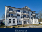 Gebäudeansicht - nur 700m zum Südstrand: Top-Apartment mit 36 m² Sonnenterrasse im Ostseebad Sellin! Stellplatz inkl!