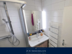 Duschbadezimmer - nur 700m zum Südstrand: Top-Apartment mit 36 m² Sonnenterrasse im Ostseebad Sellin! Stellplatz inkl!