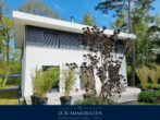 Exklusives Traumhaus im Bauhausstil auf 950m² gepflegtem Grundstück in ruhiger Lage in Glowe! - Blick auf den Terrassenbereich