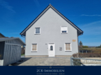 Gebäudeansicht - 125m² DHH im Ostseebad Baabe: sehr hochwertige Ausstattung, zwei Bäder, Kamin! Seeblick inklusive!