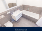 Badezimmer - Ankommen, durchatmen, wohlfühlen – in dieser außergewöhnlichen 83 m² Luxuswohnung im Ostseebad Binz!