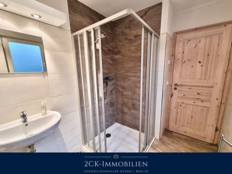Badezimmer EG mit Dusche ebenerdig