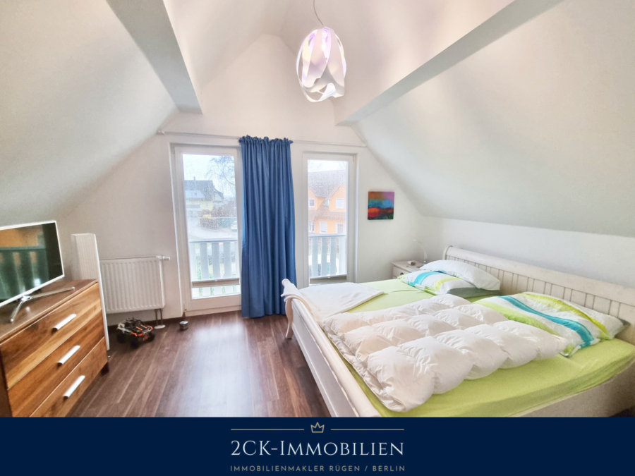 Schlafzimmer mit Blick auf den Breeger Bodden