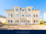 Gebäudeansicht - Meerblick ohne Umwege: 2 Zimmer Ferienwohnung im Ostseebad Göhren, Stellplatz inklusive!