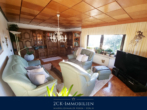 Wohnzimmer - Einfamilienhaus auf zwei Ebenen mit großem, pflegeleichten Garten, Wintergarten, Terrasse, Garage!