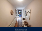 Flurbereich - Einfamilienhaus auf zwei Ebenen mit großem, pflegeleichten Garten, Wintergarten, Terrasse, Garage!