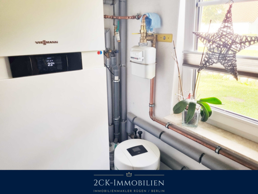 Brennwerttherme und Entkalkungsanlage