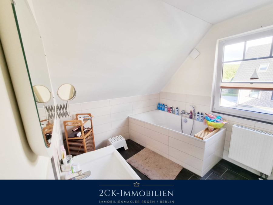 Badezimmer mit Badewanne
