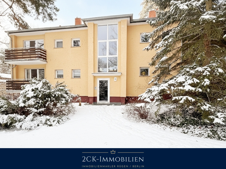 Stilvolles Wohnen am idyllischen Dianaplatz: 2-Zimmer-Wohnung mit Süd-West-Balkon, 13469 Berlin, Etagenwohnung